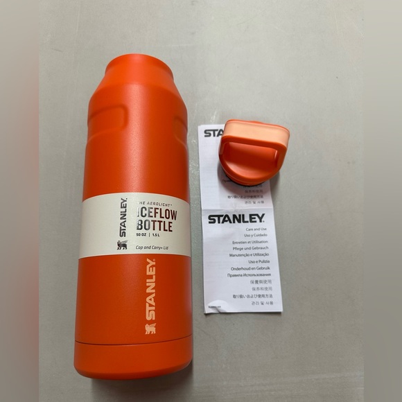 NWT STANLEY ICEFLOW™ BOTTLE WITH FAST FLOW LID 
50 OZ - Picture 5 of 9